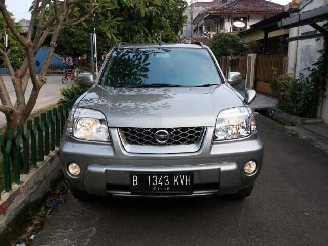 Jual Nissan X-Trail ST Th.2004 Automatic