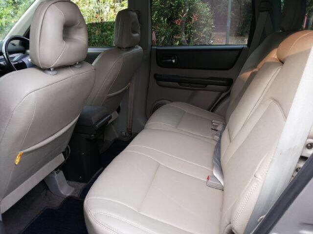 Jual Nissan X-Trail ST Th.2004 Automatic