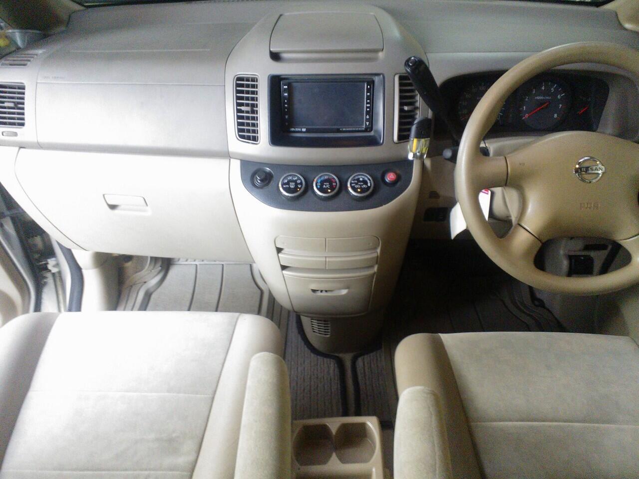 Jual Serena CT 2008 Silver