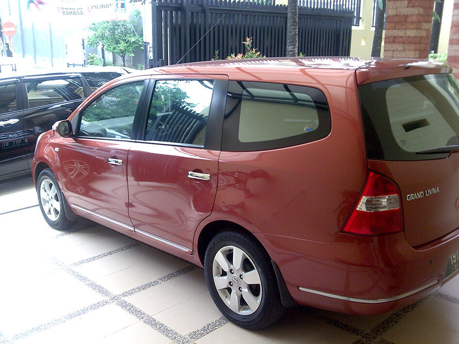 Grand Livina V.1.8 Ultimate (pemakaian Wanita)