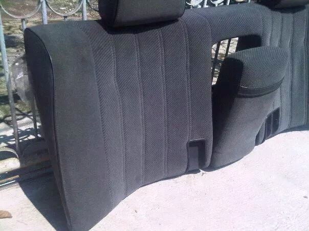 Jual Cover Jok Belakang Atas BMW 318I M10/ M40 (KONDISI PERFECT 100%)