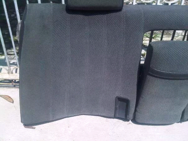 Jual Cover Jok Belakang Atas BMW 318I M10/ M40 (KONDISI PERFECT 100%)