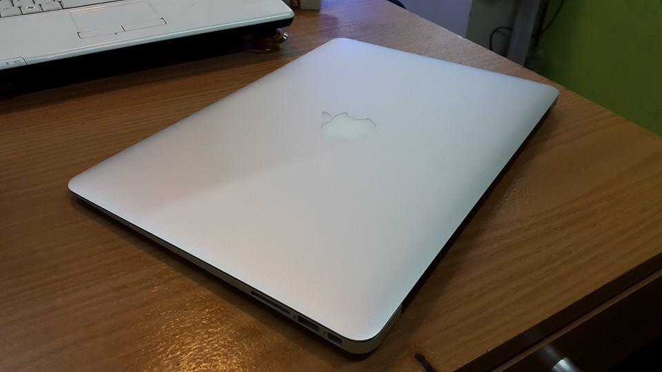 macbook air 13inc md231 core i5 1.8ghz|ssd 128gb|ddr3 4gb|13inc... Mulus + MURAH