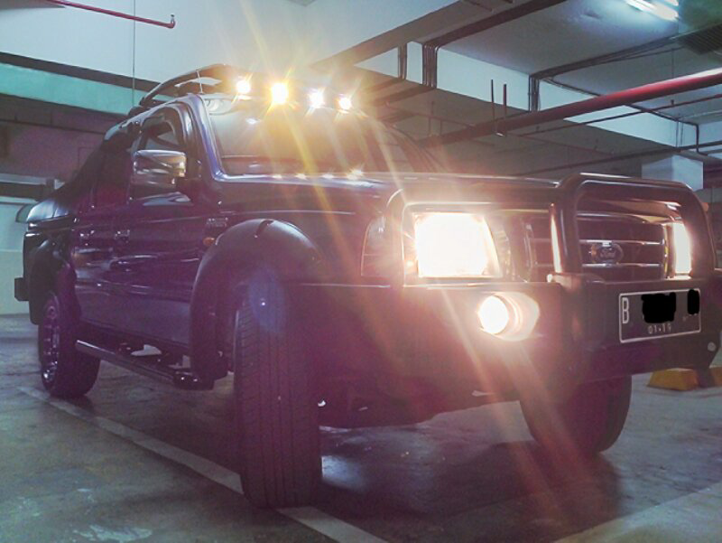Jual Ford Ranger DC XLT 4x4 2500cc thn 2004