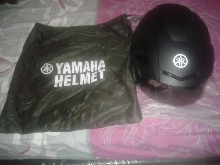 Helm Yamaha (Bawaan Yamaha Vega)