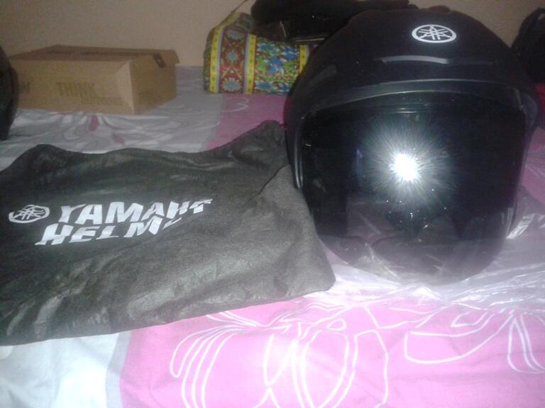 Helm Yamaha (Bawaan Yamaha Vega)