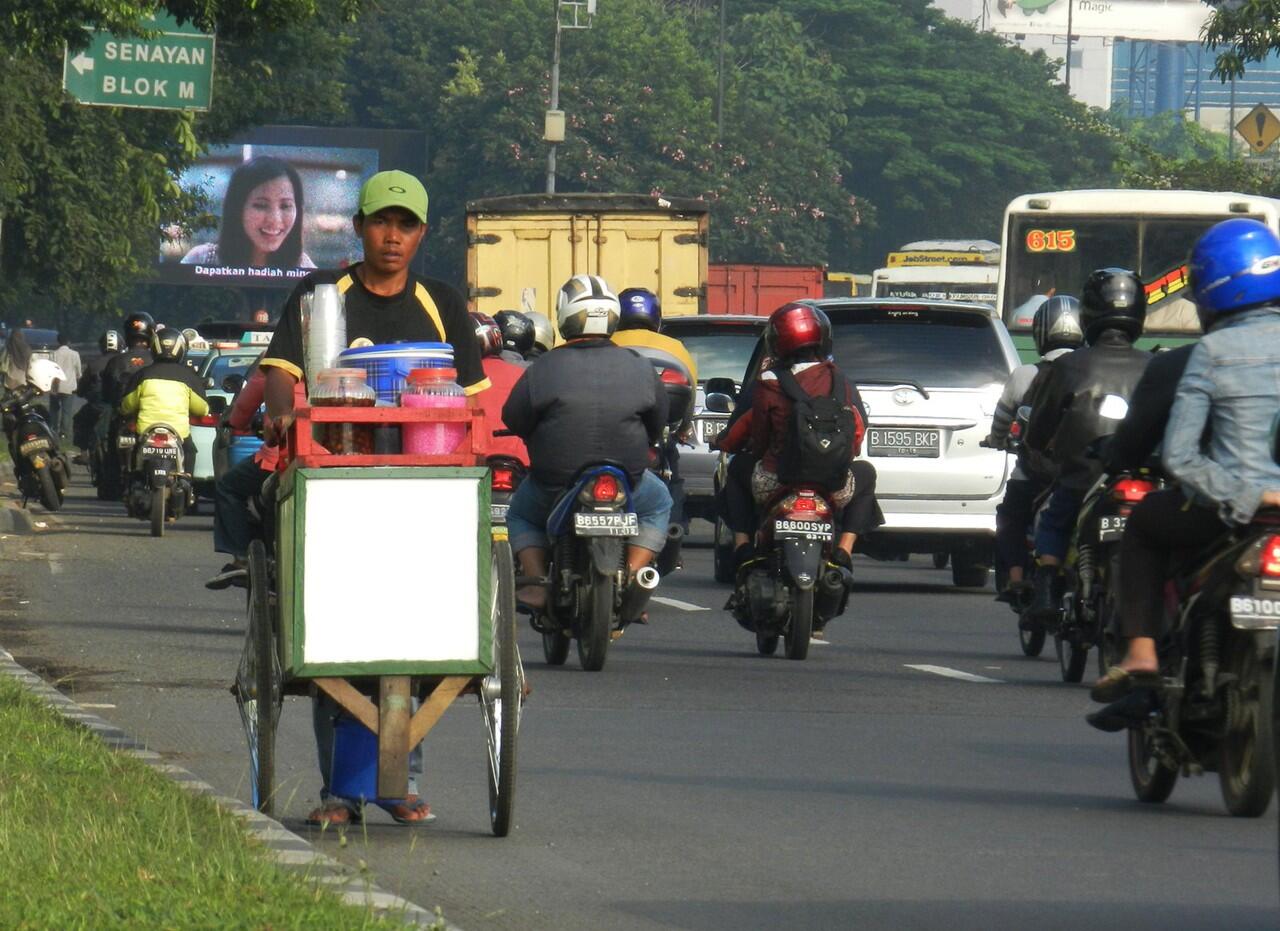 (NGAKAK + SHARE ) HAL HAL YANG PASTI KITA TEMUI DI JALAN RAYA 