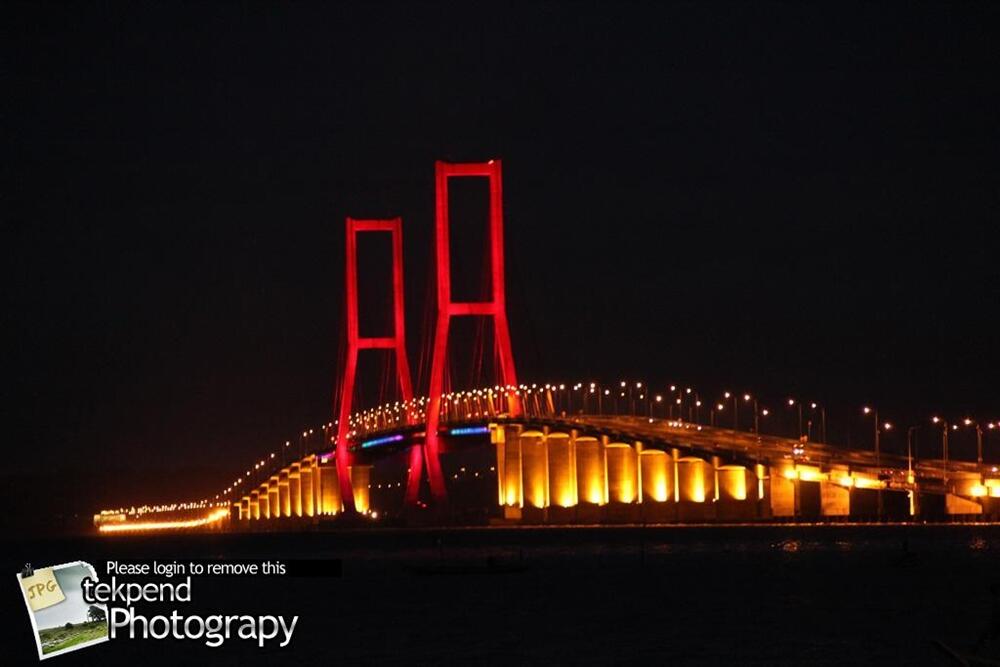 Jembatan Suramadu Sebuah Karya Anak Bangsa (PICT)