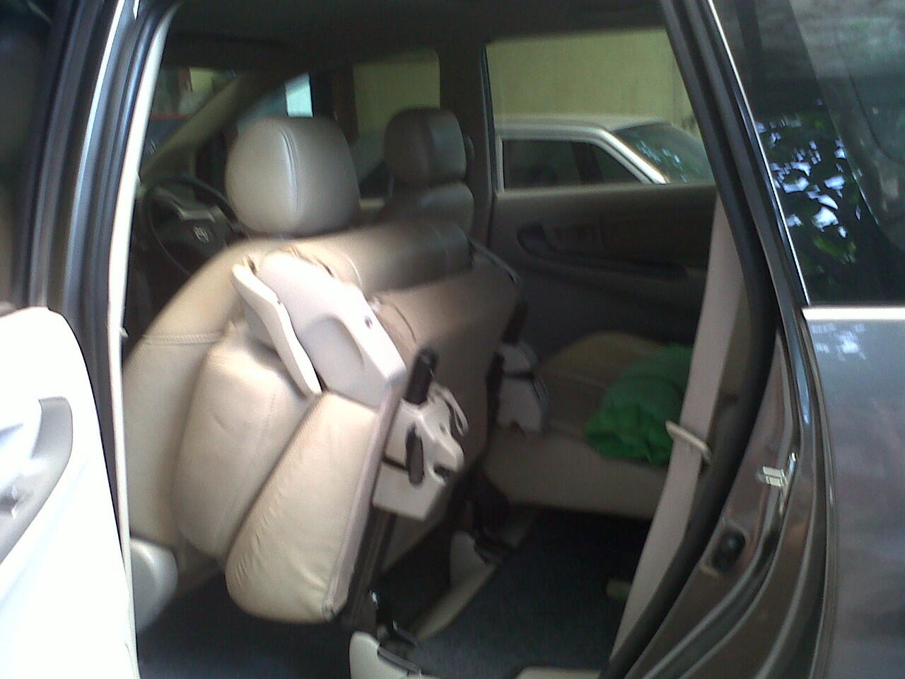 kijang inova g matic 2008