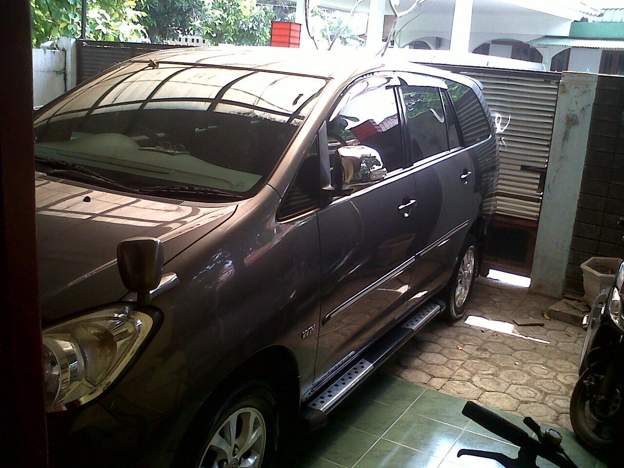 kijang inova g matic 2008