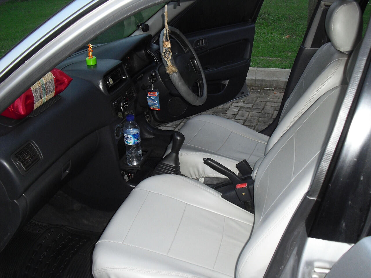 TOYOTA NEW COROLLA 1.8 SEG M/T THN 2000