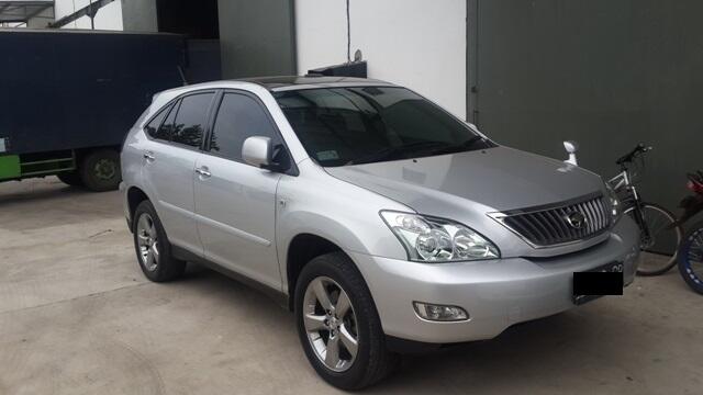 DIJUAL> TOYOTA HARIER TAHUN 2010 WARNA SILVER STONE "mulus"