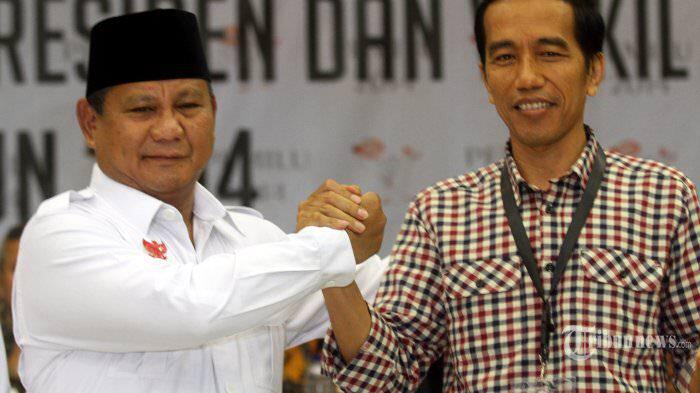 Pendukung prabowo-hatta dan jokowi-jk masuk