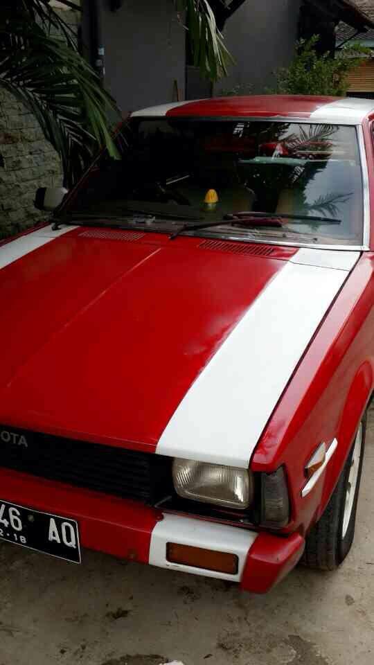 Dijual Toyota Corolla DX merah Bagus