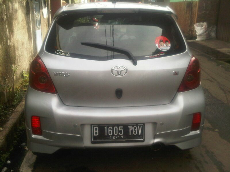 toyota yaris S limited 2012 A/T