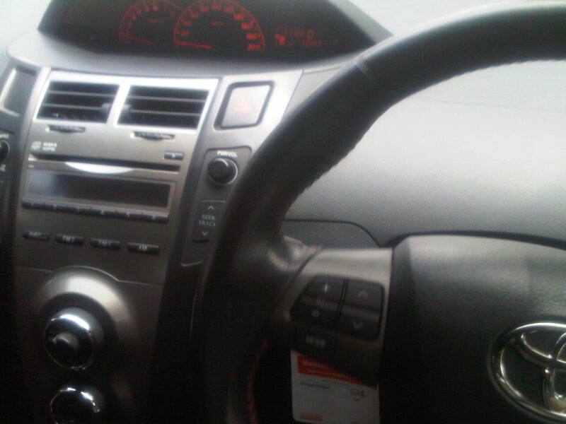 toyota yaris S limited 2012 A/T