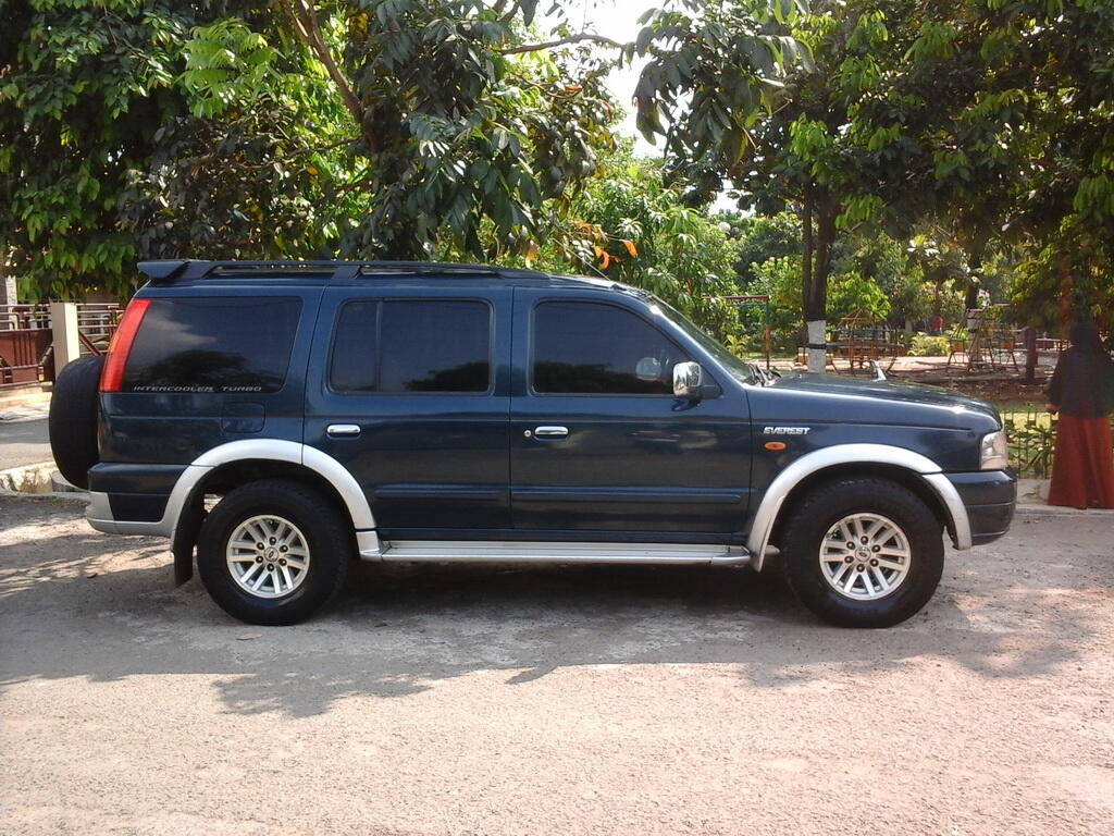 Ford everest 2003