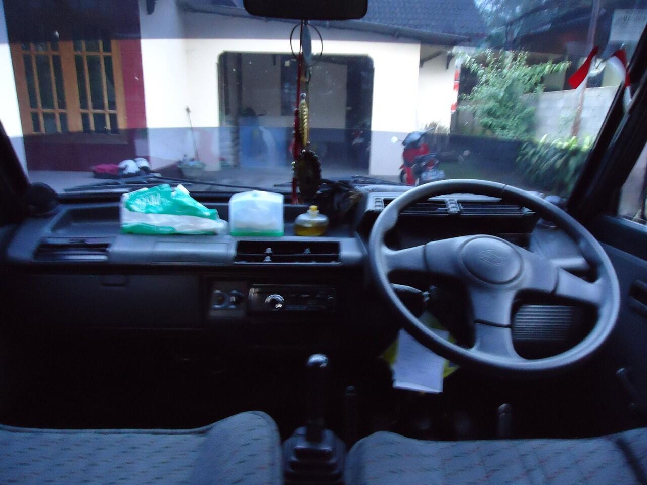 Dijual SUZUKI CARRY CARRETA SE (Special Edition)