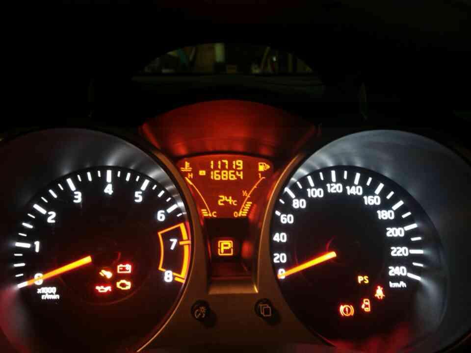 Nissan Juke RX-AT Red 2012 Mulus Murah Jarang pake (Karawang)