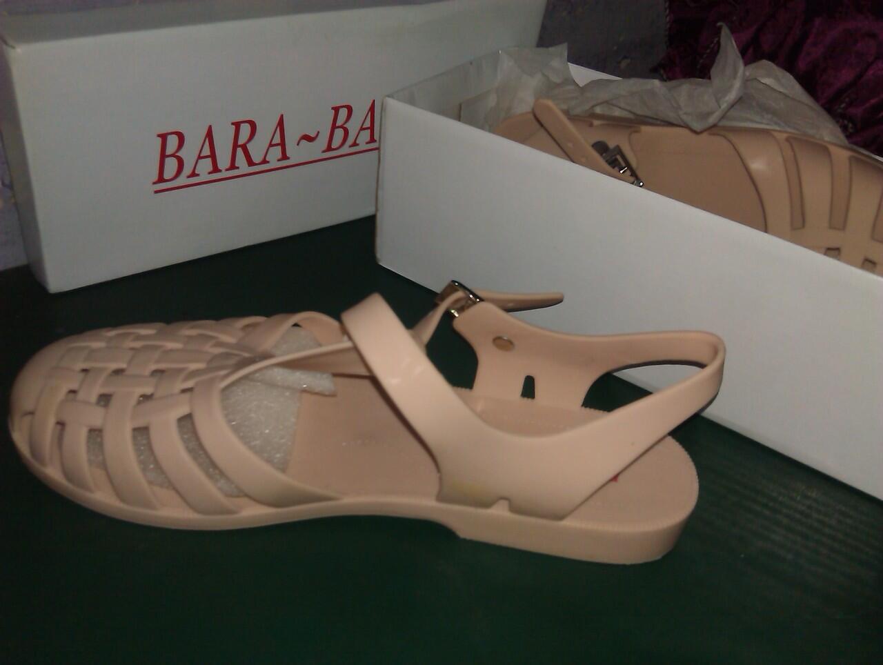 Terjual Sepatu Sendal Jelly Bara Bara size 38 warna peach