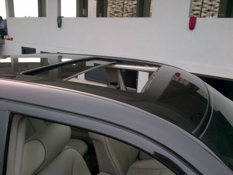 dijual mercy E320 sunroof 2001