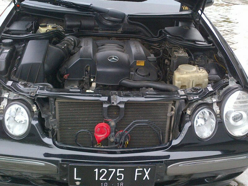 dijual mercy E320 sunroof 2001