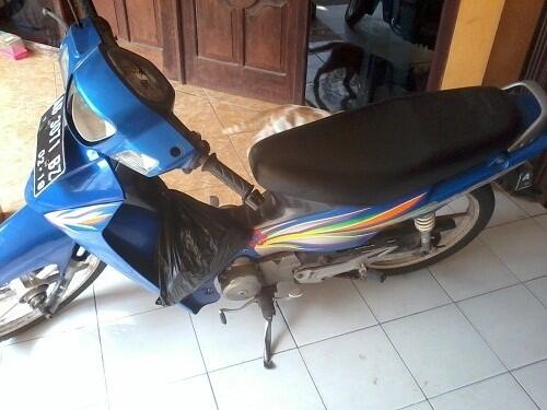 Motor Suzuki Shogun 110 Biru 2003 Murah