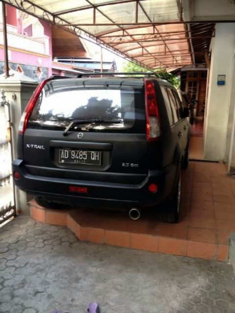 nissan xtrail st hitam/black tahun 2005 good condition