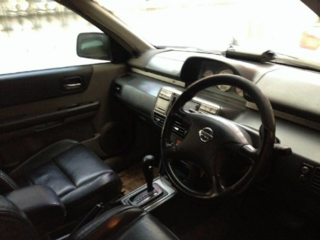 nissan xtrail st hitam/black tahun 2005 good condition