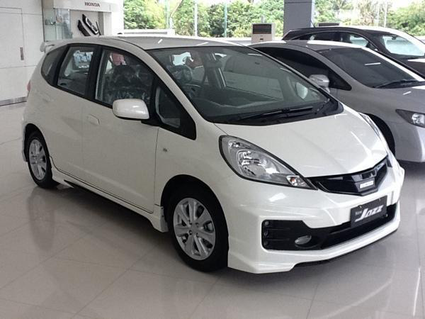 HONDA JAZZ ALL NEW MODEL BARU BISA DI PESAN DI SHOWROOM RESMI DKI