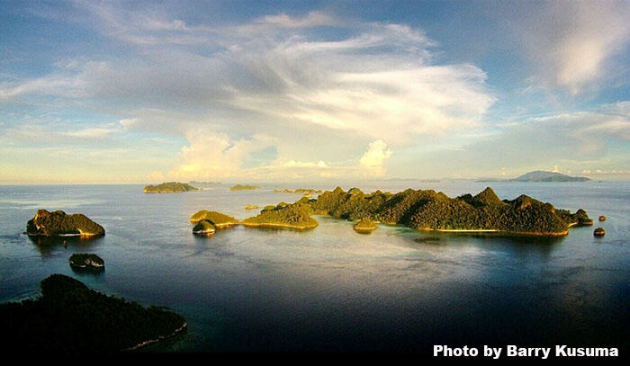 Kepulauan Wayag, Surganya Fotografi di Raja Ampat Papua.