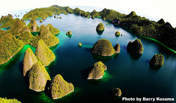 Kepulauan Wayag, Surganya Fotografi di Raja Ampat Papua.