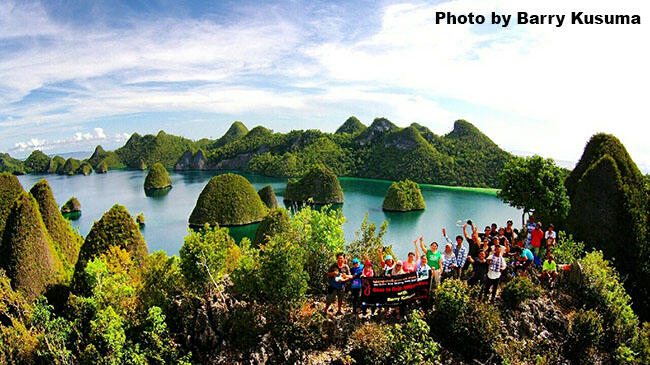 Kepulauan Wayag, Surganya Fotografi di Raja Ampat Papua.