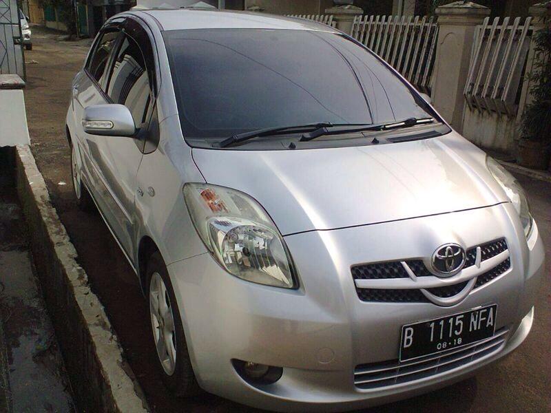 Yaris 2008 Silver oke punya Matic