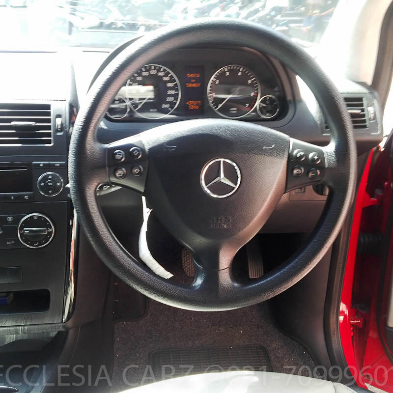 Mercedes A150 Automatic Merah. Spt Baru. Antik Istimewa. Type paling tinggi. Mewah