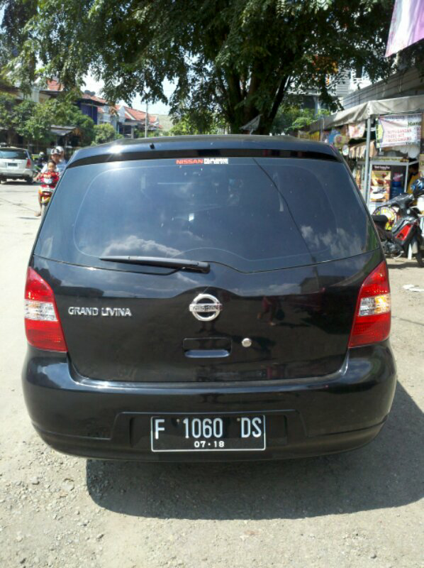 Nissan Grand Livina SV 2013 m/t - F Bogor Eks Ibu Ibu