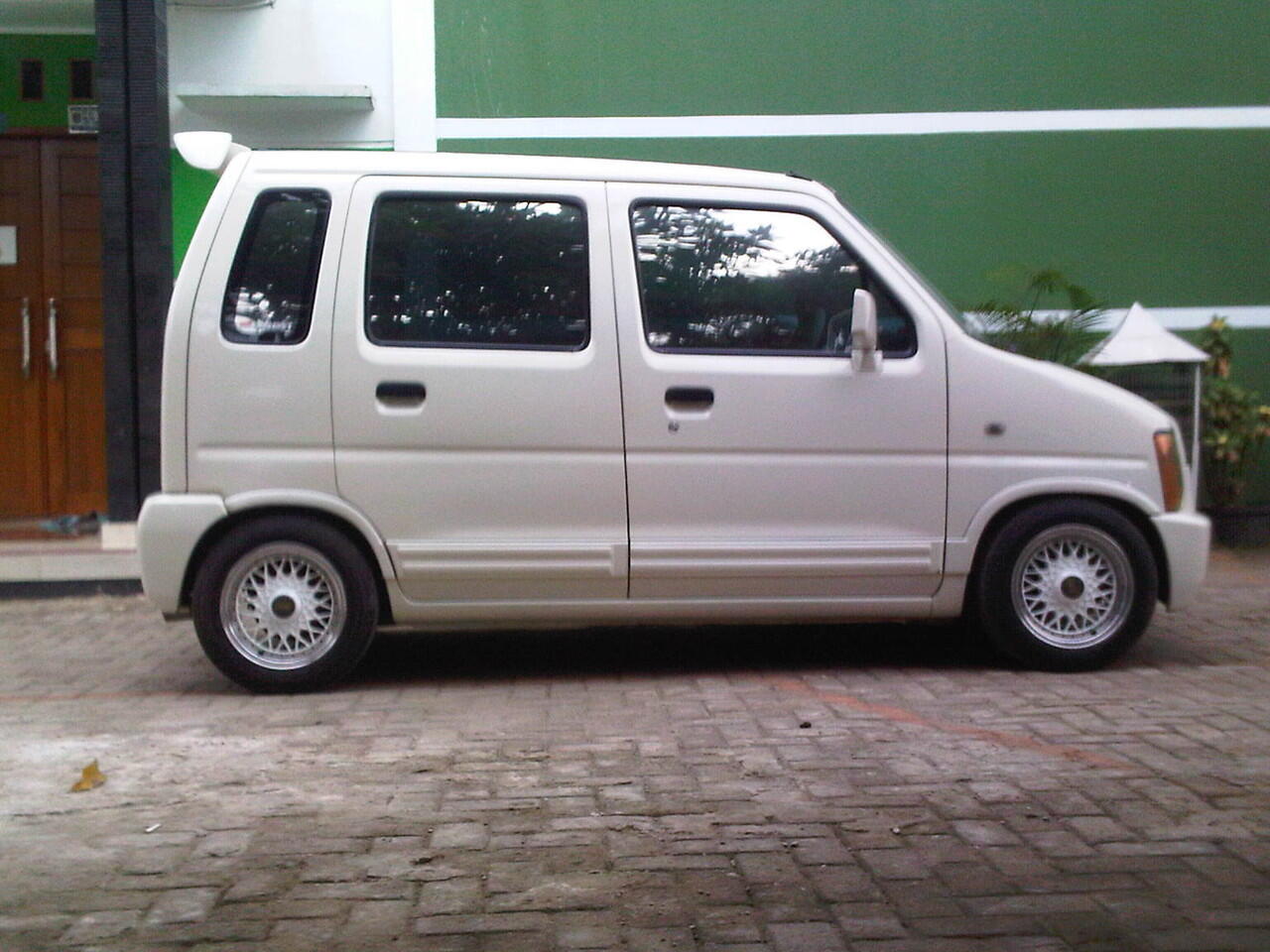 Suzuki Karimun Putih istimewa (2003)
