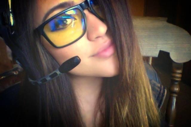 10 Gamer Wanita Tercantik di Dunia - Page 2  KASKUS