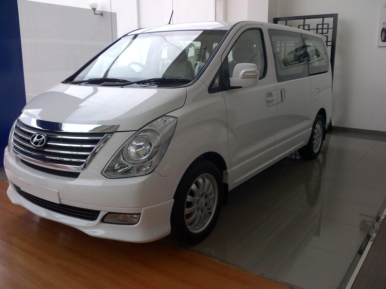 HYUNDAI H-1 XG CRDI READY STOK BUAT MUDIK !!!!