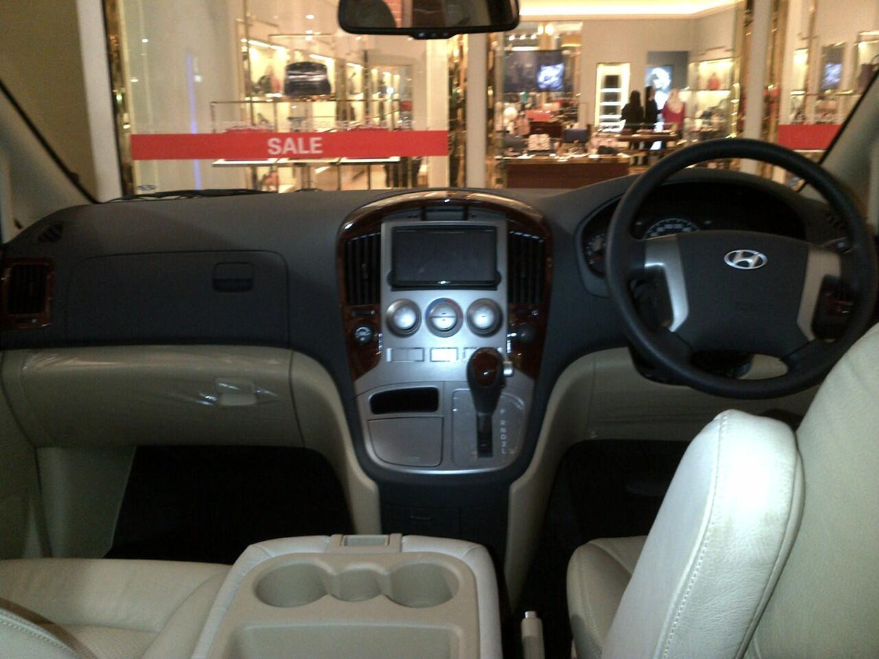 HYUNDAI H-1 XG CRDI READY STOK BUAT MUDIK !!!!