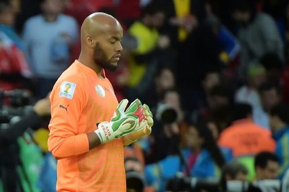 Ini Video Kiper Aljazair Buka Puasa di Tengah Lapangan &#91;FIFA WORLD CUP 2014&#93;