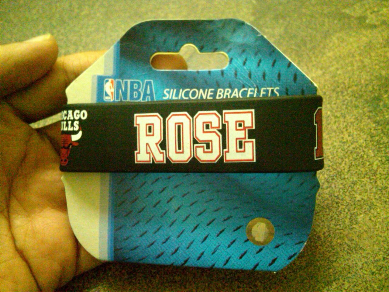 gelang basket rose bull dan jersey bulls deng