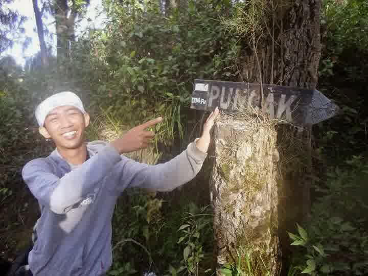 (Single Trip) Menuju Puncak Tertinggi Jawa