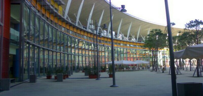 Mengintip Vulcano Buono: Shopping Mall Yang Berkonsep Green Design Di Italia