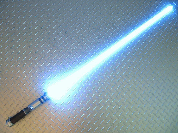 &#91;KEREN&#93; Senter LED seperti Pedang star wars aslinya