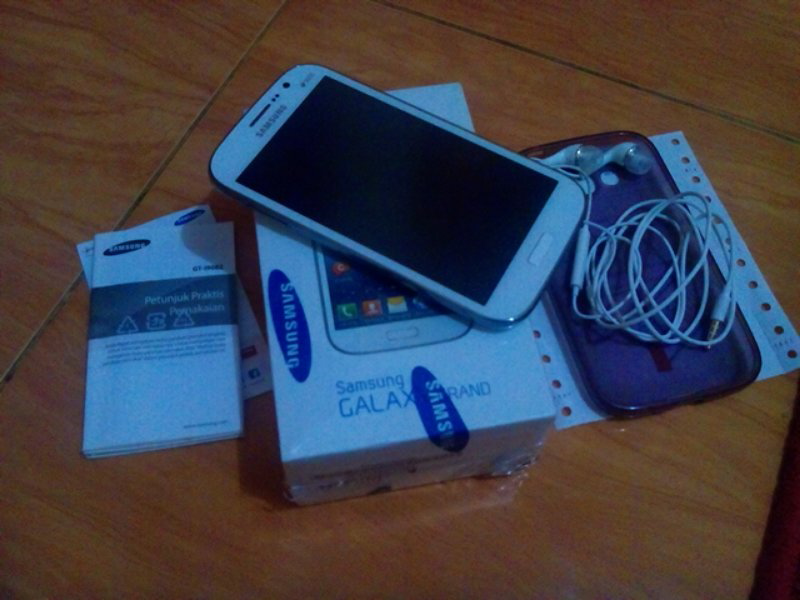 Dijual samsung galaxy grand duos white ex cewe muluss no baret apalagi boncel