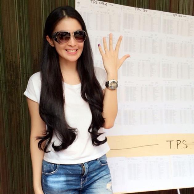 Foto Selfie Artis Saat PilPres 9 Juli 2014
