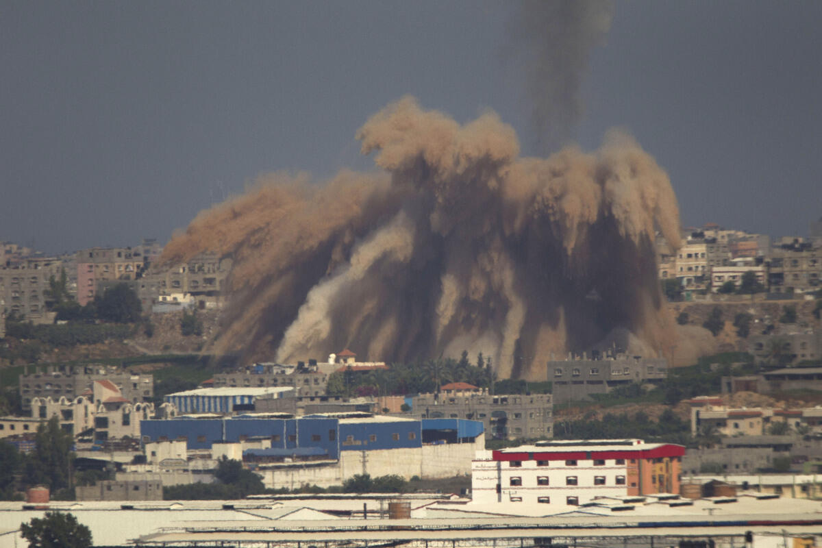 Foto - Foto serangan Israel di Gaza, Palestina 9 July 2014