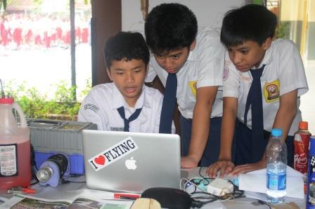 Ekskul KIR yang dipandang sebelah mata