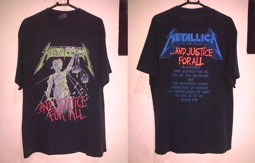 Pajang koleksi kaos, battle vest, atau back patch band/artis kesukaan lo disini !!